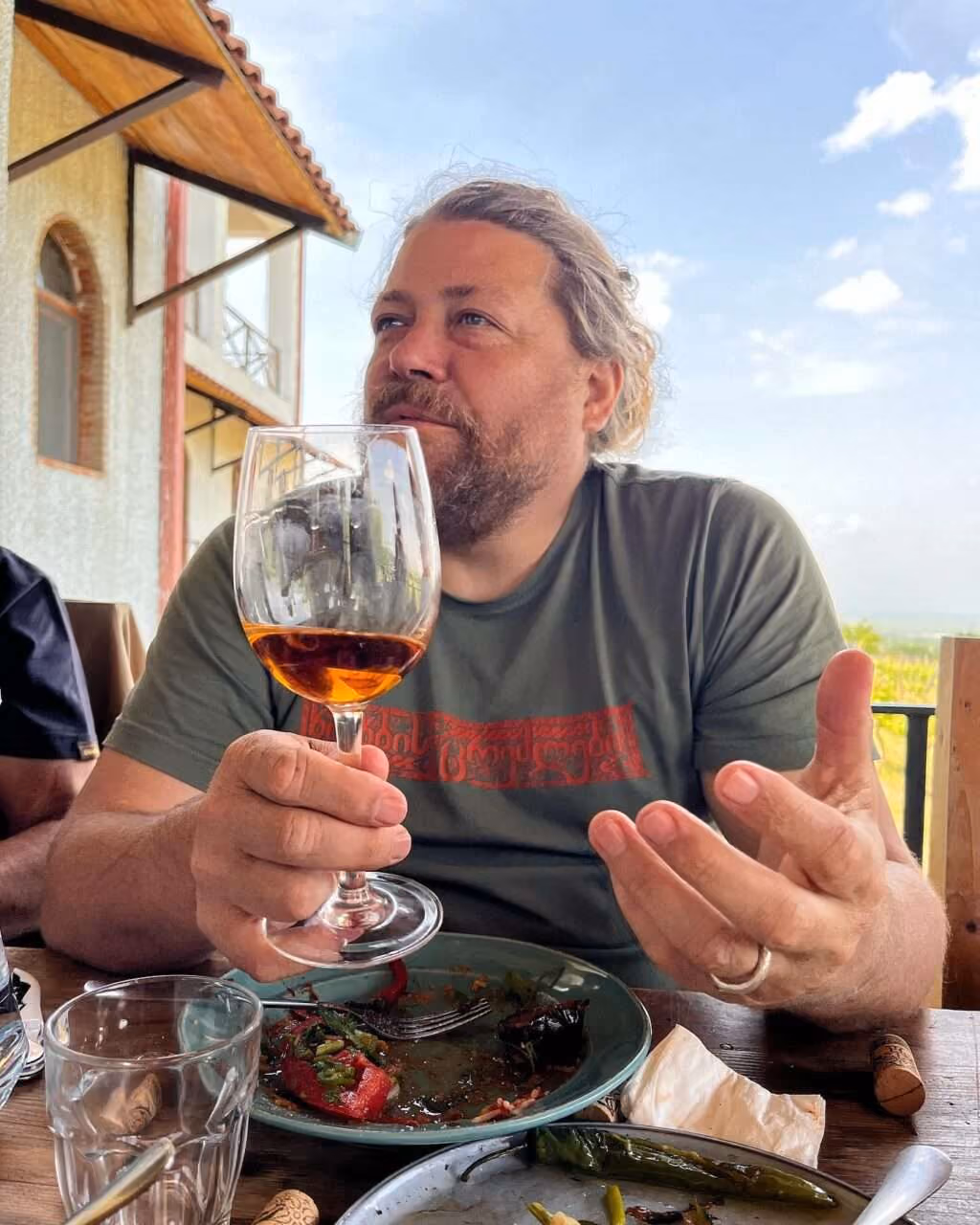 O vinho preto é o novo vinho laranja?