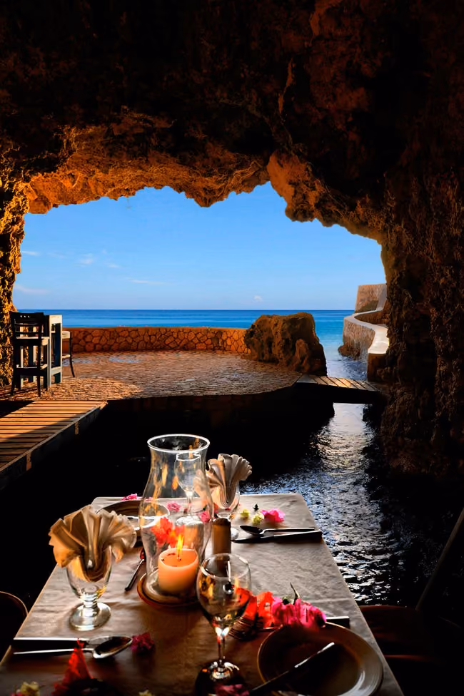 TC_DINING_2819