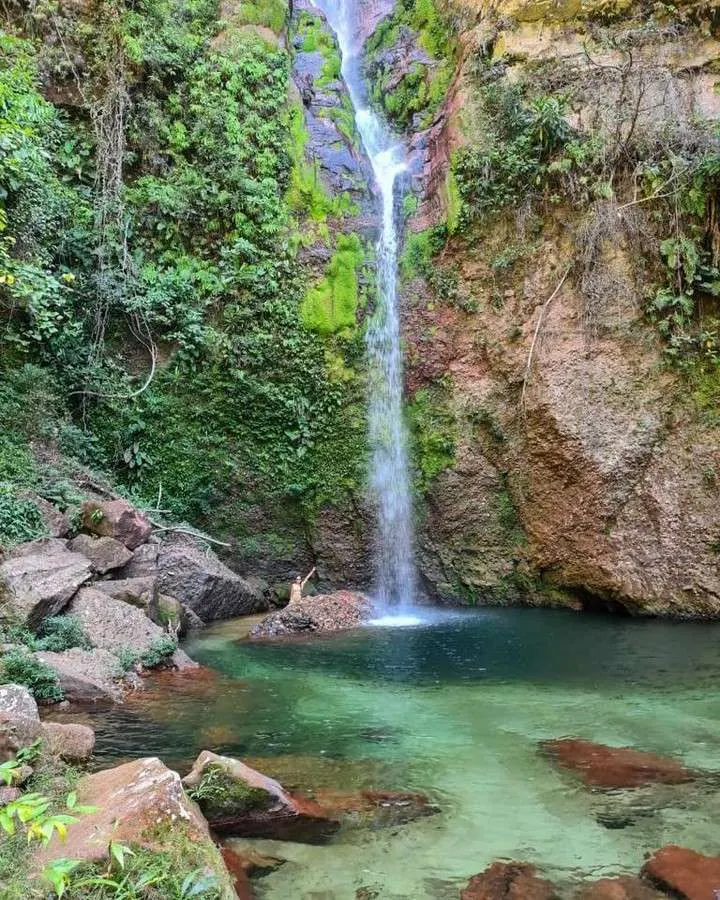 Fazenda Recanto da Serra, oito cachoeiras cristalinas