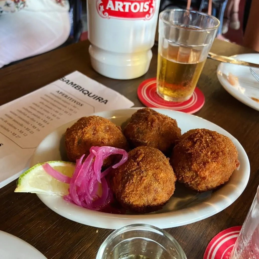 Bar sambiquira, em Curitiba