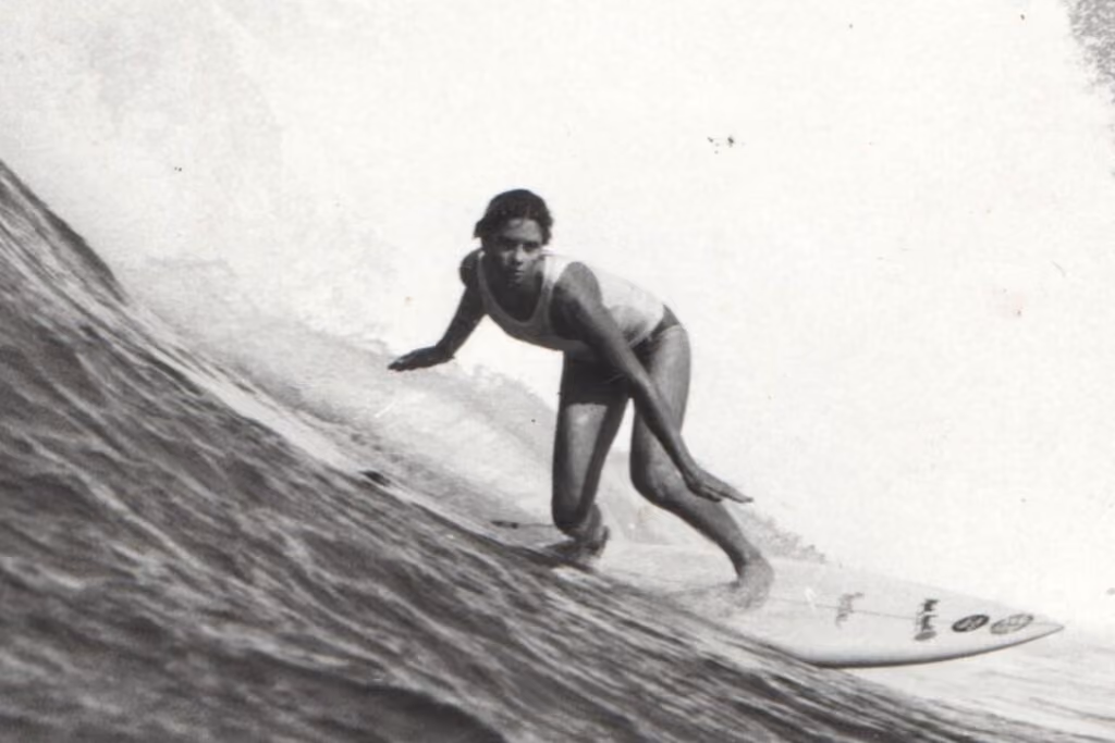 Cena do documentário "Girls Can't Surf"