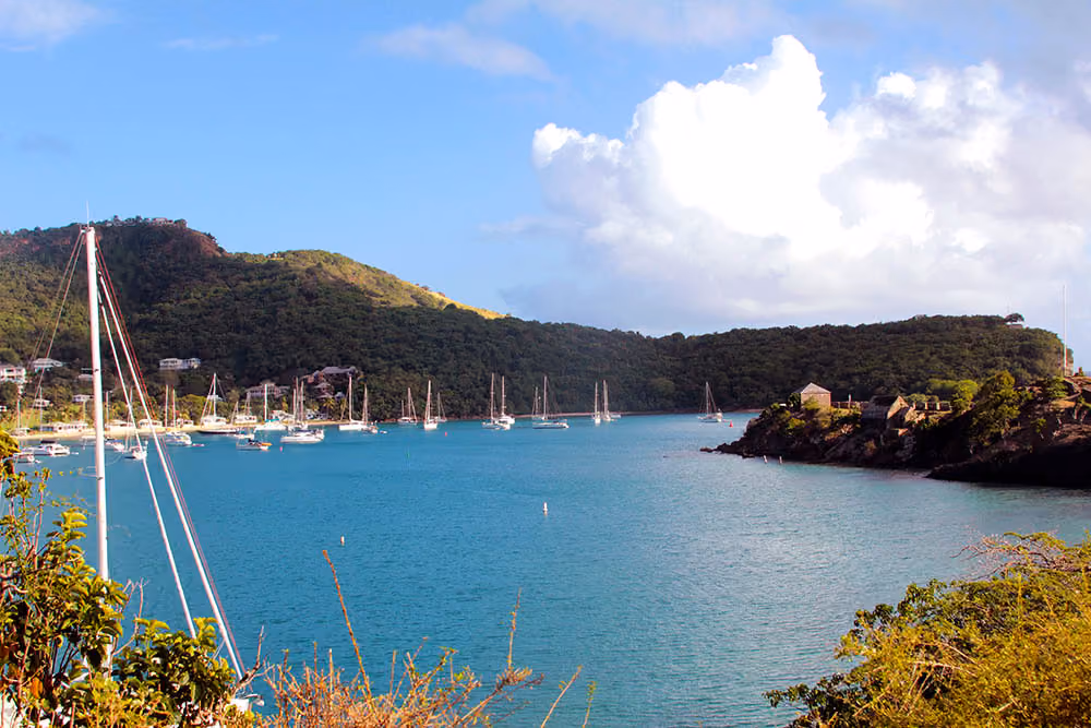 sailing-band-documentario-antigua-summer-hunter-1