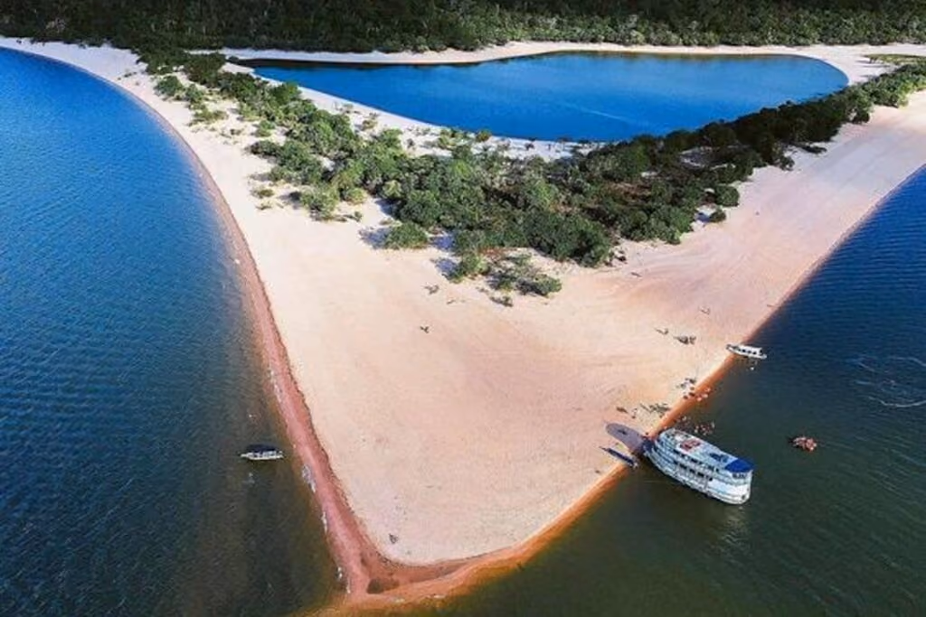 Praia do Amor, no Pará