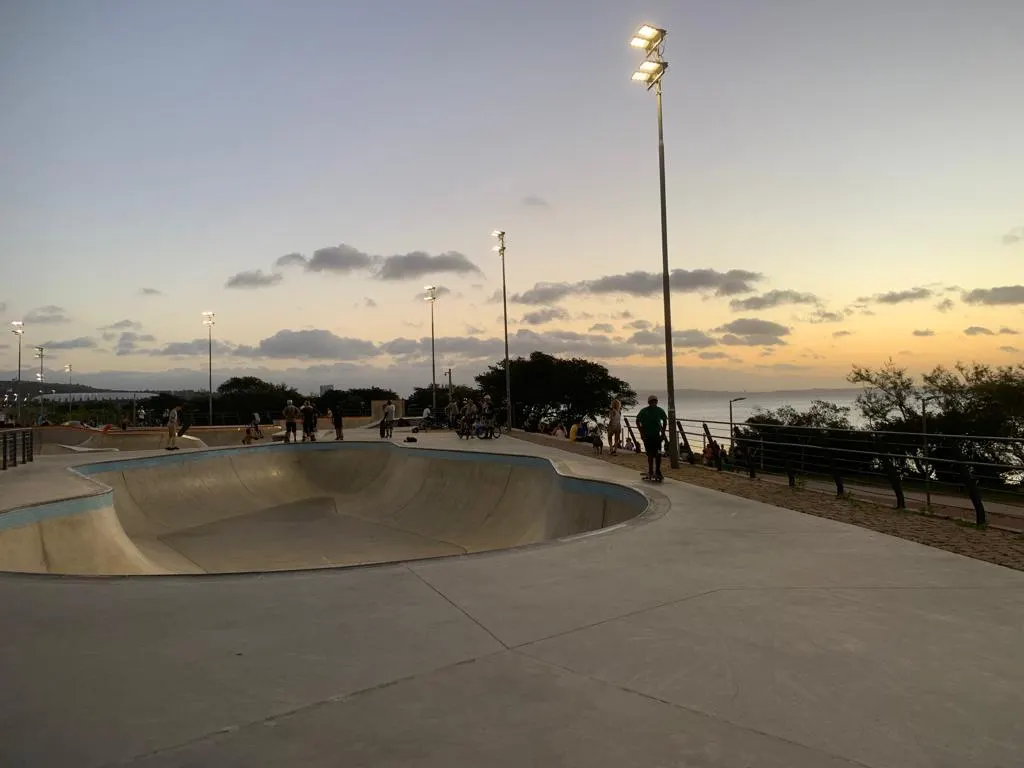 Maior skatepark da América Latina, localizado no Parque Jaime Lerner, Porto Alegre