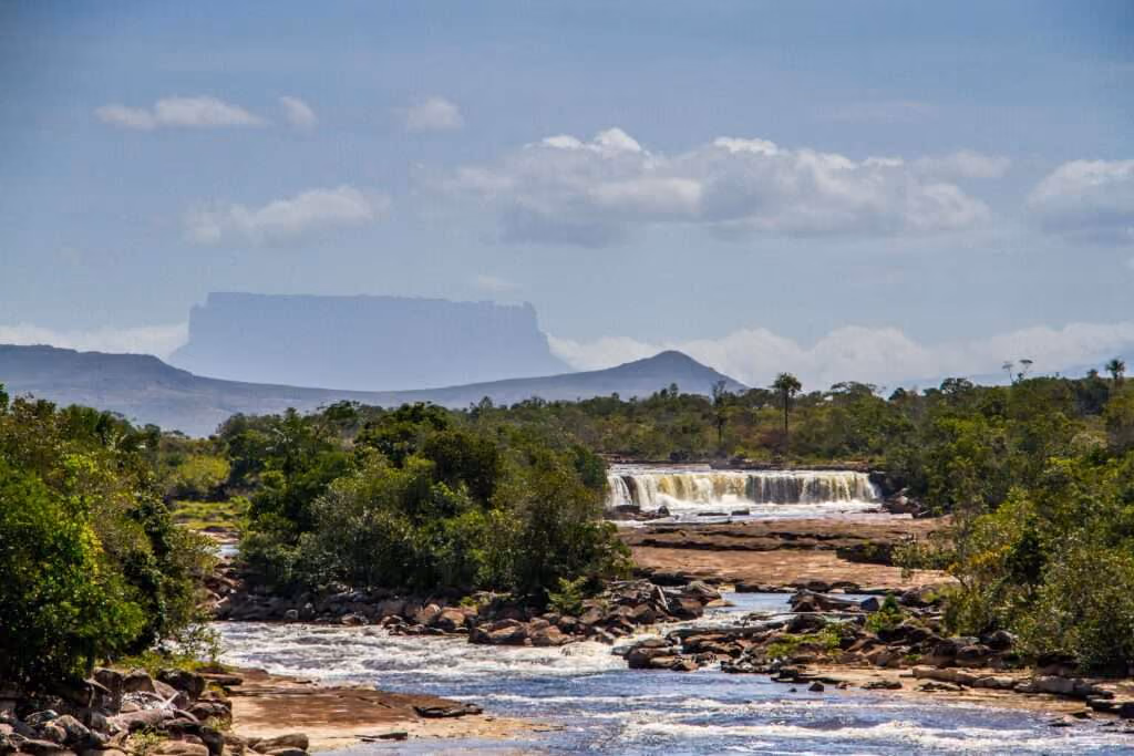 Parque Nacional Canaima | Venezuela - Viajar pra aproveitar a vida perto da água