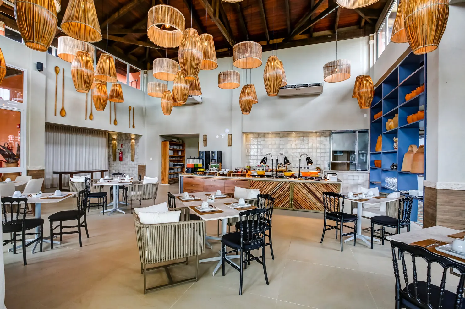 Restaurante Cambuí, no Hotel Ponta de InhambupeI, Baixio, Bahia