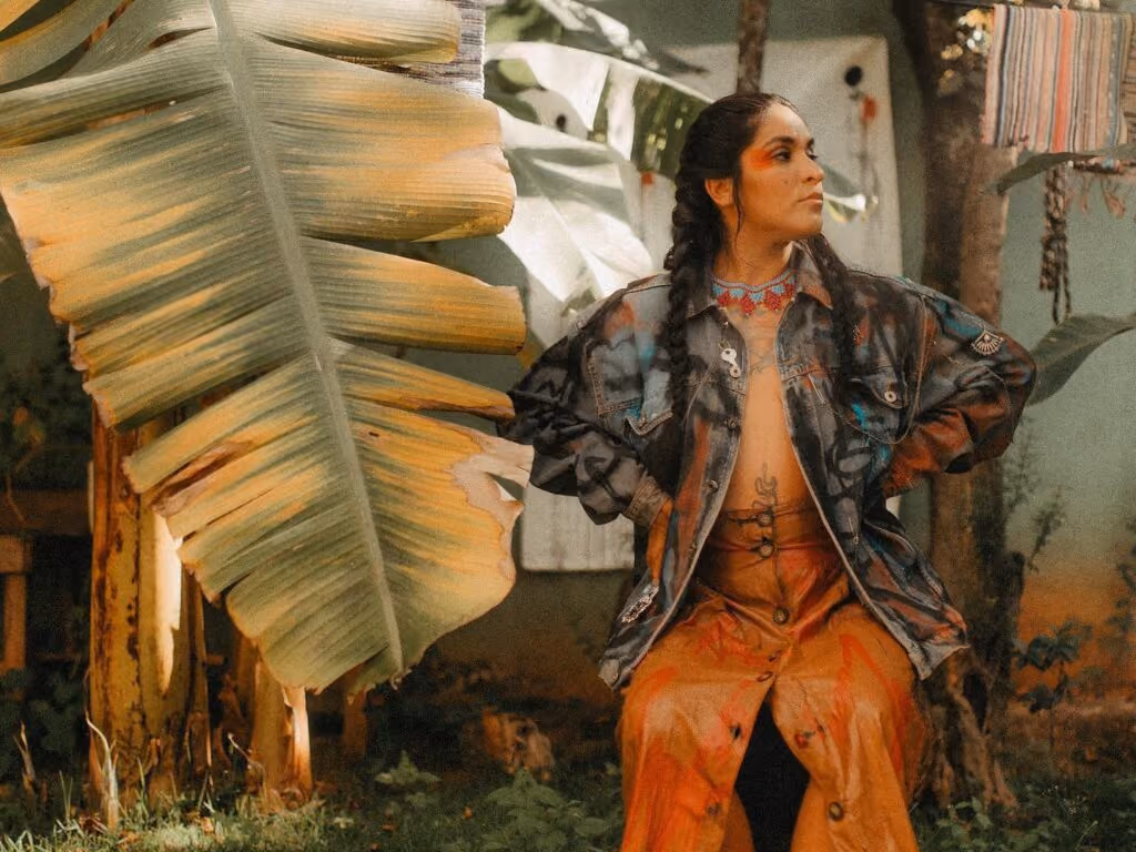 Foto de Brisa Flow, uma das expoentes do rap indígena