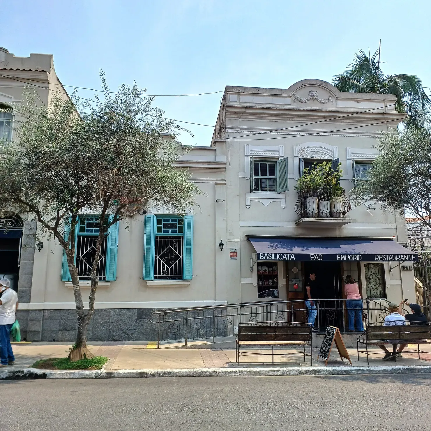 Bixiga: bairro que não é bairro repleto de cantinas italianas, bares, teatros e muito samba