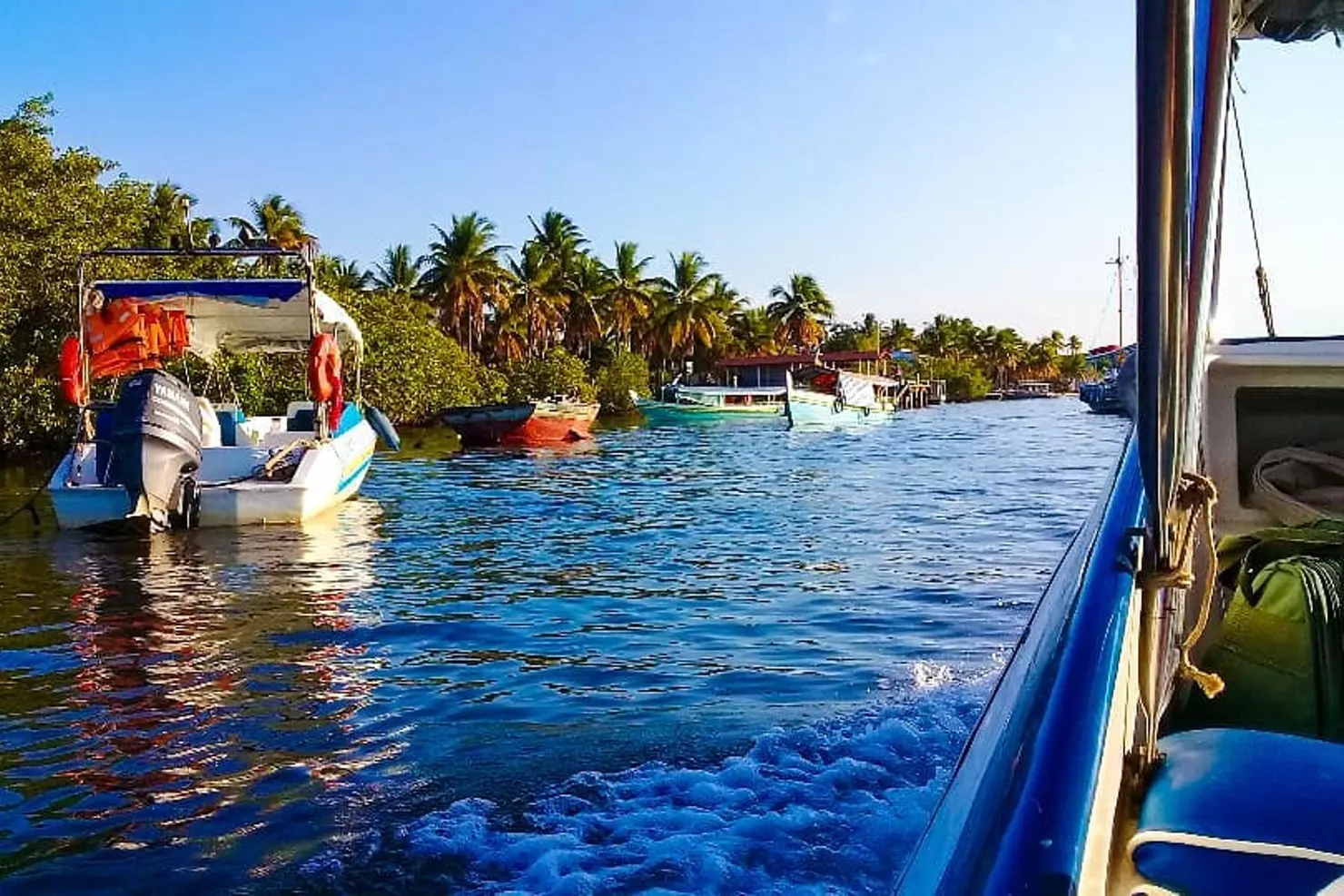Barcos e lanchas partem de Ituberá