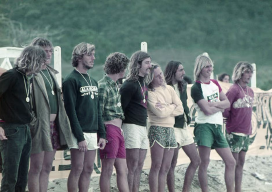 02_CAMP_BRASILEIRO_DE_SURF_ITAMAMBUCA_1975_KLAUS_MITTELDORF_large