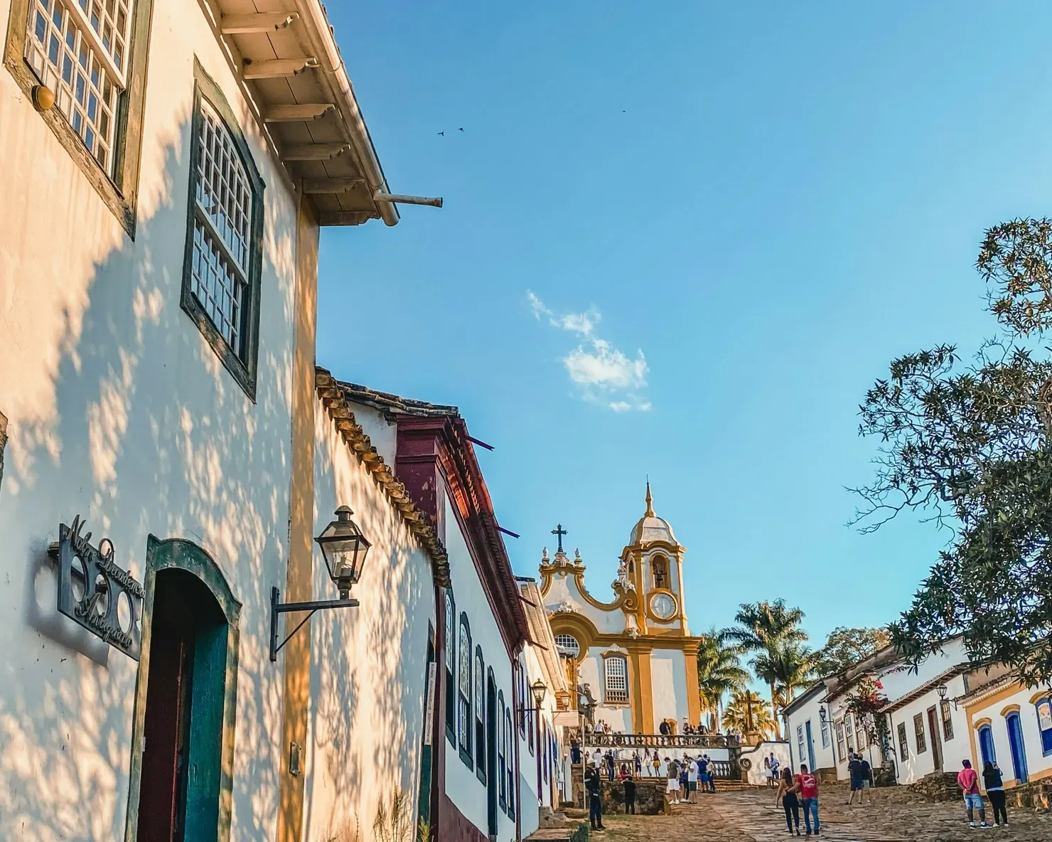 Tiradentes: com igrejinhas barrocas e vista para a Serra de São José, é um convite a um inverno hedonista