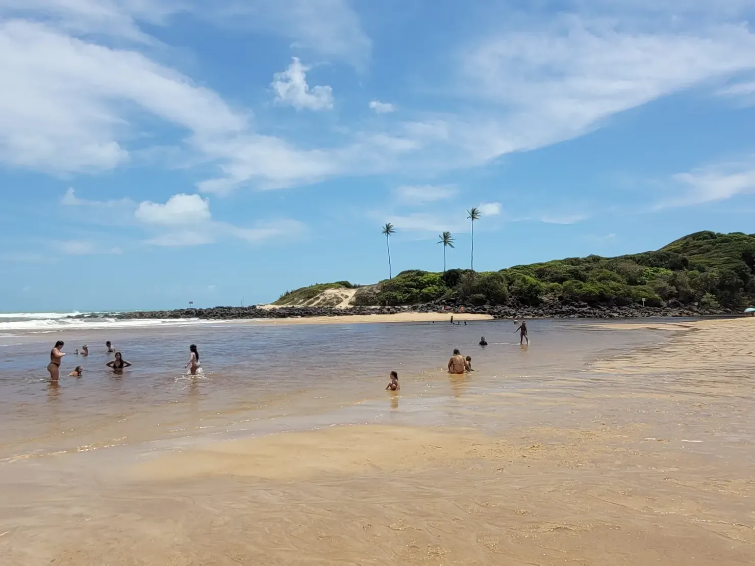 Barra de Camaratuba: o que fazer, onde ficar e mais